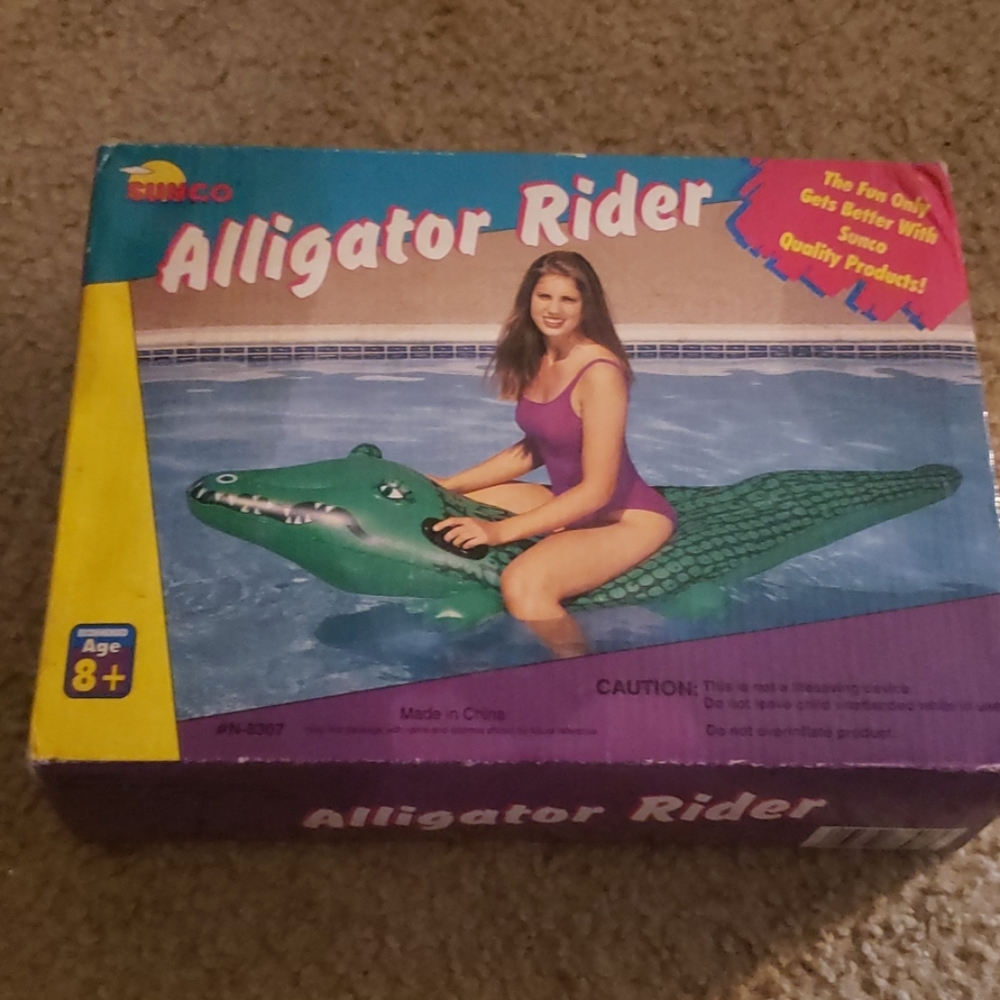 Sunco Pool Floaty Green Alligator 1998